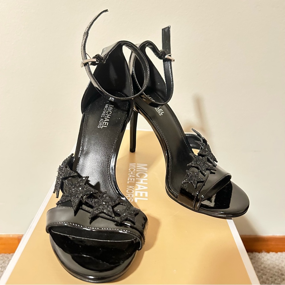 Michael Michael Kors Woman's Lexie Star Sandal Patent Black Size5 NWOB